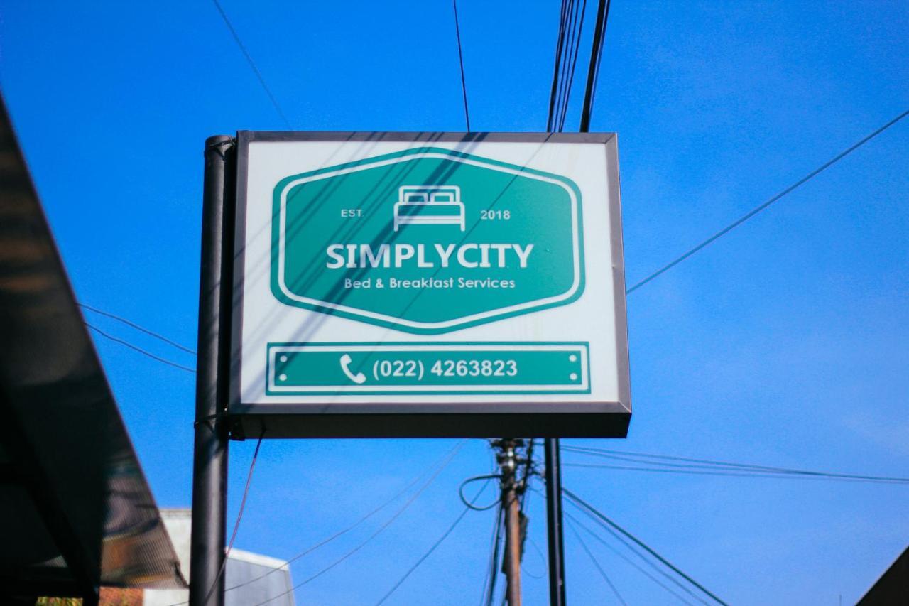 Simplycity Hostel Syariah Bandung Dış mekan fotoğraf